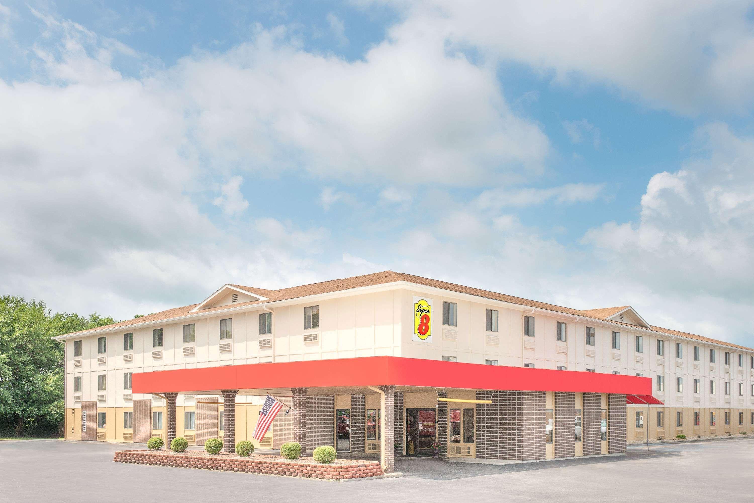 Super 8 By Wyndham Terre Haute Exteriör bild